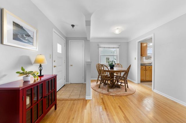 532 5th Avenue S, Hopkins, MN 55343