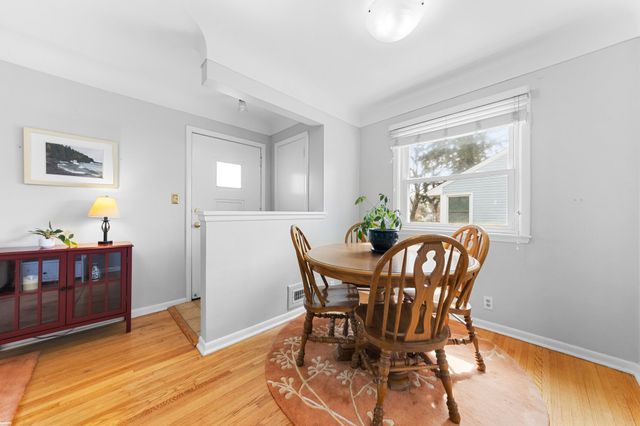 532 5th Avenue S, Hopkins, MN 55343