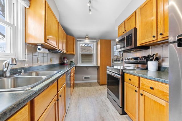 532 5th Avenue S, Hopkins, MN 55343