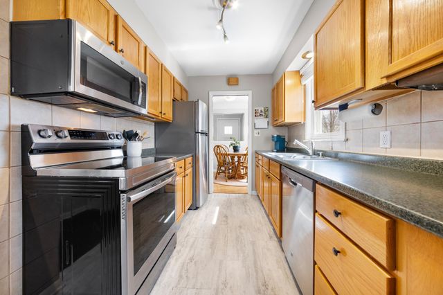 532 5th Avenue S, Hopkins, MN 55343