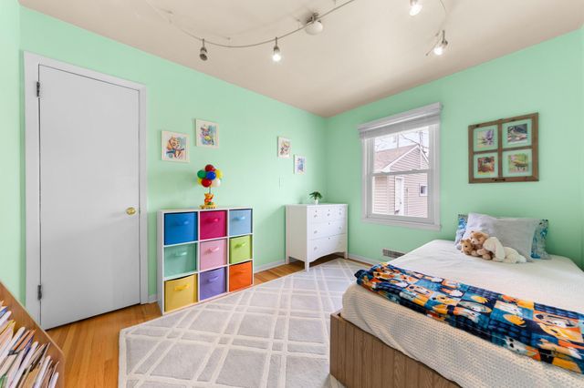 532 5th Avenue S, Hopkins, MN 55343