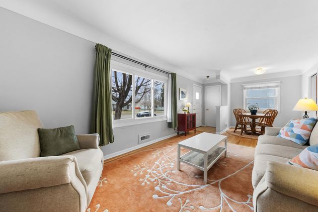 532 5th Avenue S, Hopkins, MN 55343