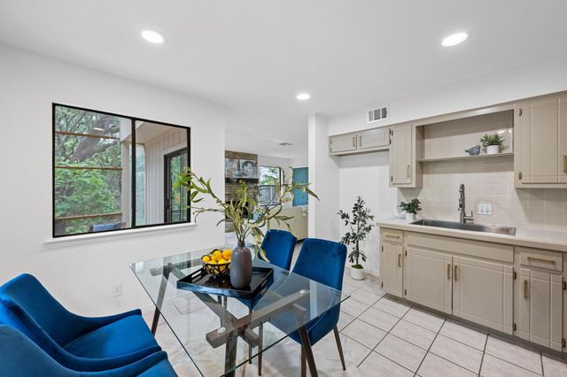 1511 Terrapin CT B, Austin, TX 78746