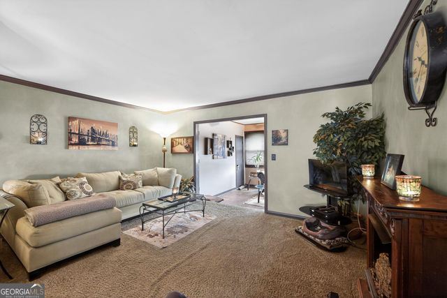 68 Montre Square NW, Atlanta, GA 30327