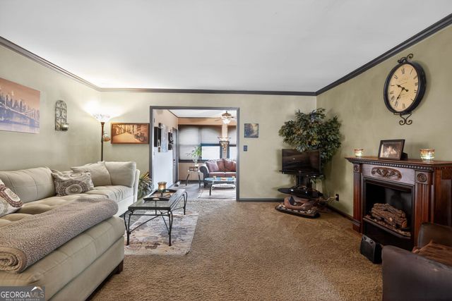 68 Montre Square NW, Atlanta, GA 30327