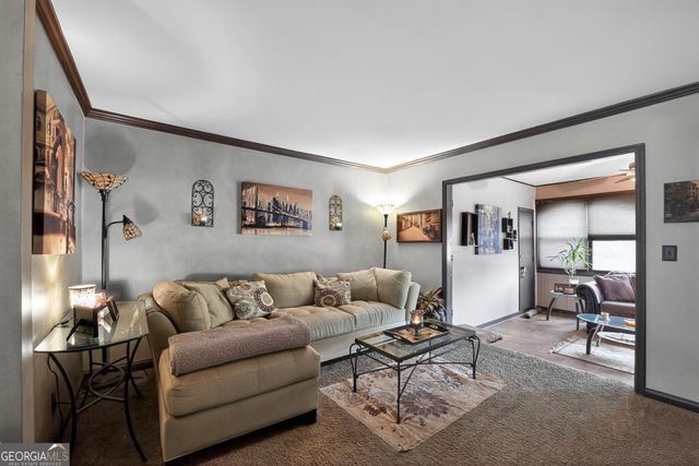 68 Montre Square NW, Atlanta, GA 30327