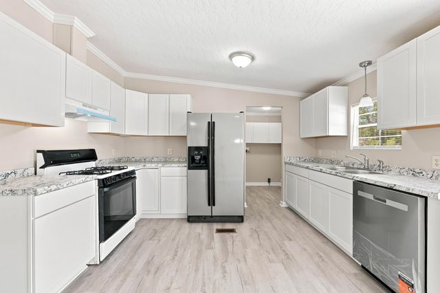 3265 Lyndon Dr., Little River, SC 29566