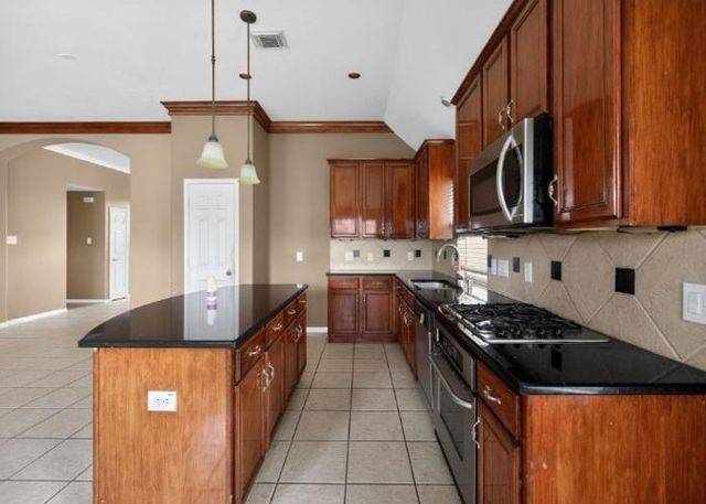 11619 Columbia Pines Lane, Cypress, TX 77433