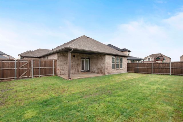 5608 Crestview Drive, Celina, TX 75009