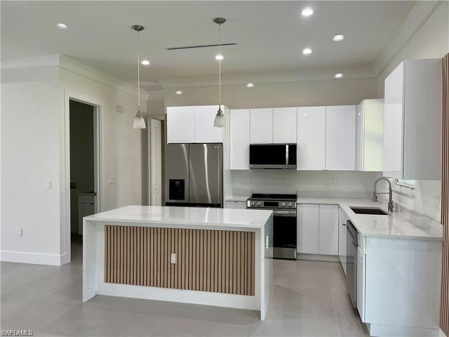3471 36th AVE SE, Naples, FL 34117