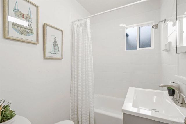 4614-4616 Larkspur St, San Diego, CA 92107