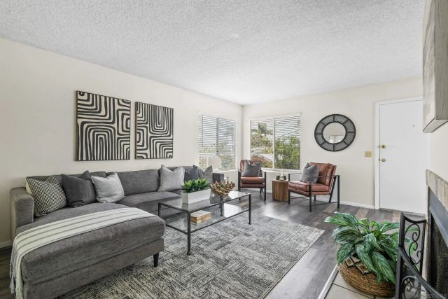 4614-4616 Larkspur St, San Diego, CA 92107