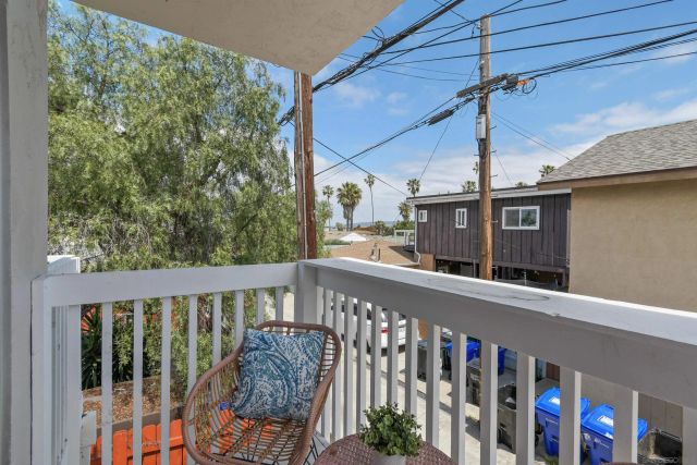 4614-4616 Larkspur St, San Diego, CA 92107