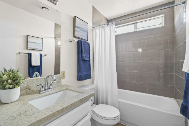 4614-4616 Larkspur St, San Diego, CA 92107