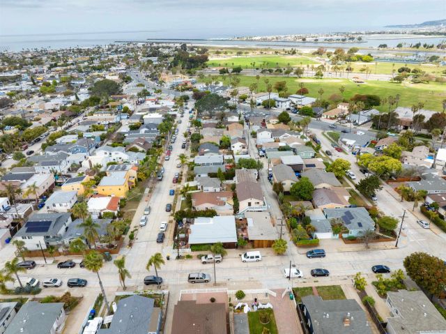 4614-4616 Larkspur St, San Diego, CA 92107