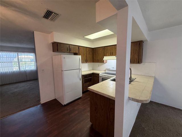 4589 32ND AVENUE N, St Petersburg, FL 33713