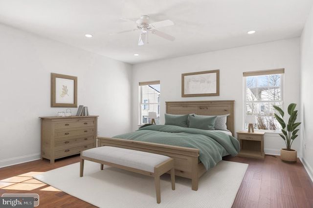 18 DEVALINDER DR, Newark, DE 19702