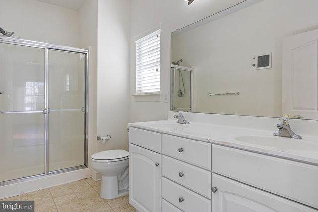 18 DEVALINDER DR, Newark, DE 19702