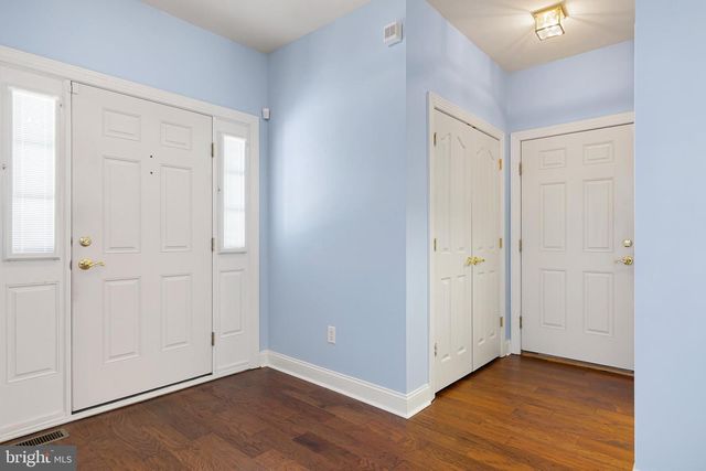 18 DEVALINDER DR, Newark, DE 19702