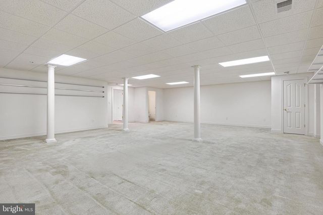 18 DEVALINDER DR, Newark, DE 19702