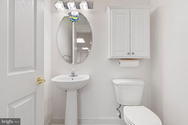 18 DEVALINDER DR, Newark, DE 19702