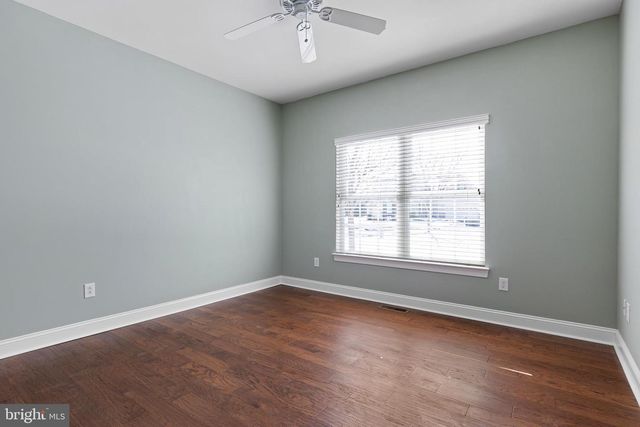 18 DEVALINDER DR, Newark, DE 19702