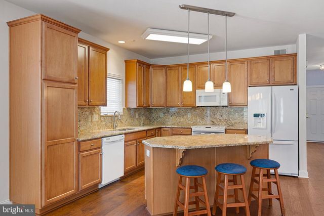 18 DEVALINDER DR, Newark, DE 19702