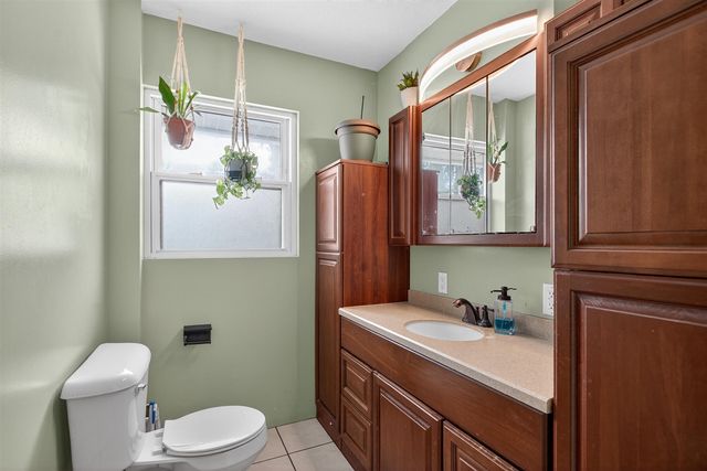 615 Sioux Street, Jackson, MI 49203