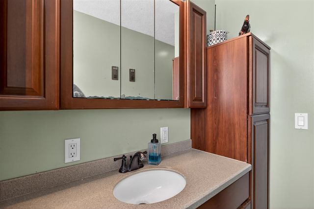 615 Sioux Street, Jackson, MI 49203