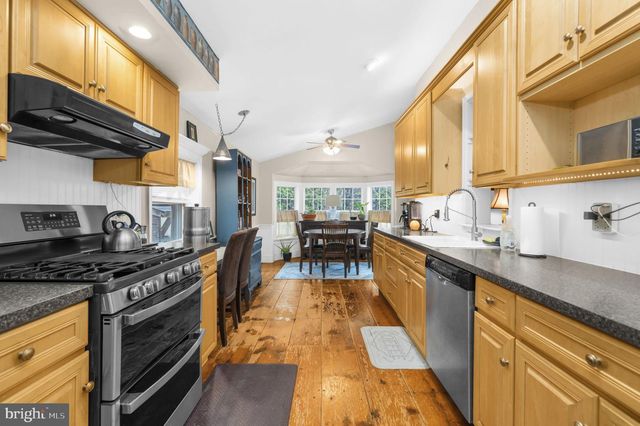 103 GRAVEL PIKE, Green Lane, PA 18054