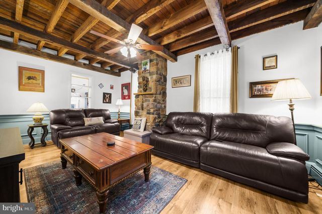 103 GRAVEL PIKE, Green Lane, PA 18054