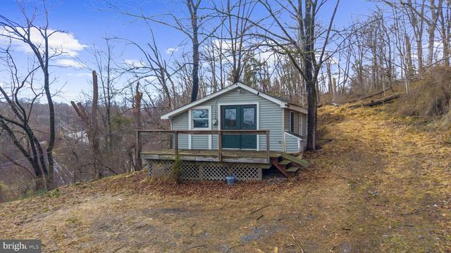 103 GRAVEL PIKE, Green Lane, PA 18054