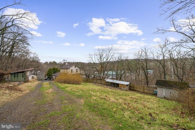 103 GRAVEL PIKE, Green Lane, PA 18054