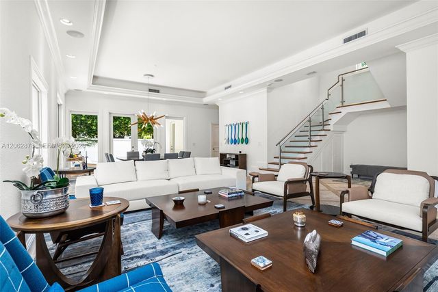 6 Coconut Lane, Key Biscayne, FL 33149