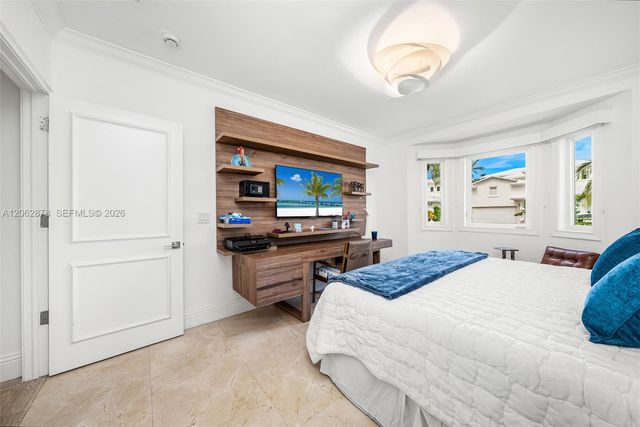 6 Coconut Lane, Key Biscayne, FL 33149