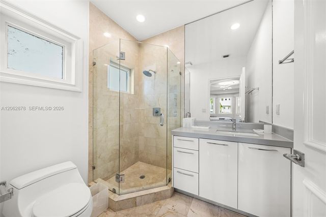6 Coconut Lane, Key Biscayne, FL 33149
