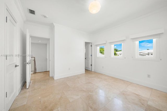 6 Coconut Lane, Key Biscayne, FL 33149