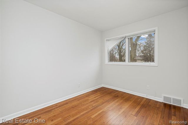 2360 Pineview, West Bloomfield, MI 48324