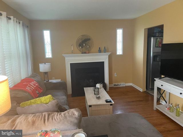 1101 PROSPECT LN, Somerdale, NJ 08083