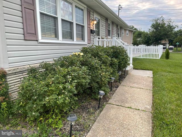 1101 PROSPECT LN, Somerdale, NJ 08083