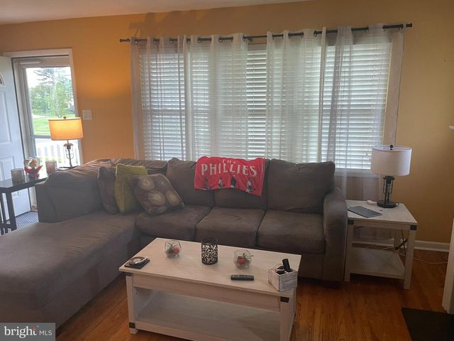 1101 PROSPECT LN, Somerdale, NJ 08083