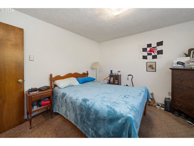 5750 HOLLY Ave, Cloverdale, OR 97112