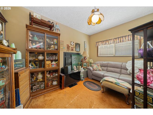 5750 HOLLY Ave, Cloverdale, OR 97112