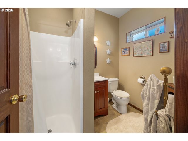 5750 HOLLY Ave, Cloverdale, OR 97112