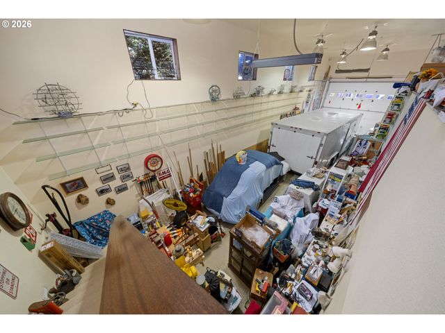 5750 HOLLY Ave, Cloverdale, OR 97112