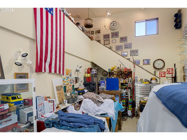 5750 HOLLY Ave, Cloverdale, OR 97112