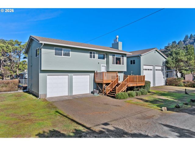 5750 HOLLY Ave, Cloverdale, OR 97112