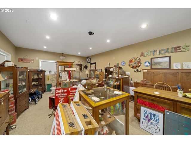 5750 HOLLY Ave, Cloverdale, OR 97112