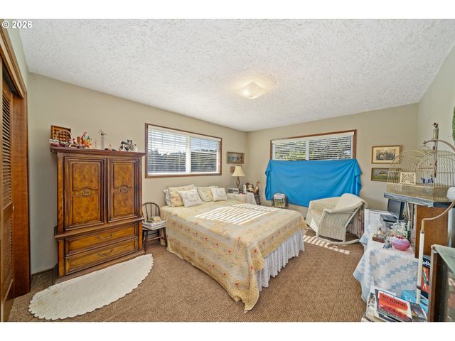 5750 HOLLY Ave, Cloverdale, OR 97112