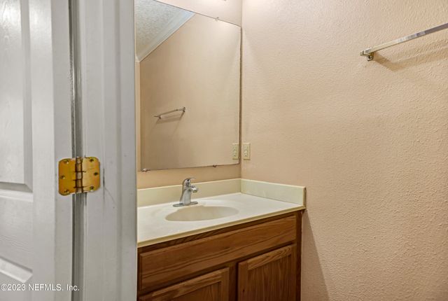 76055 HARLEY Court, Yulee, FL 32097